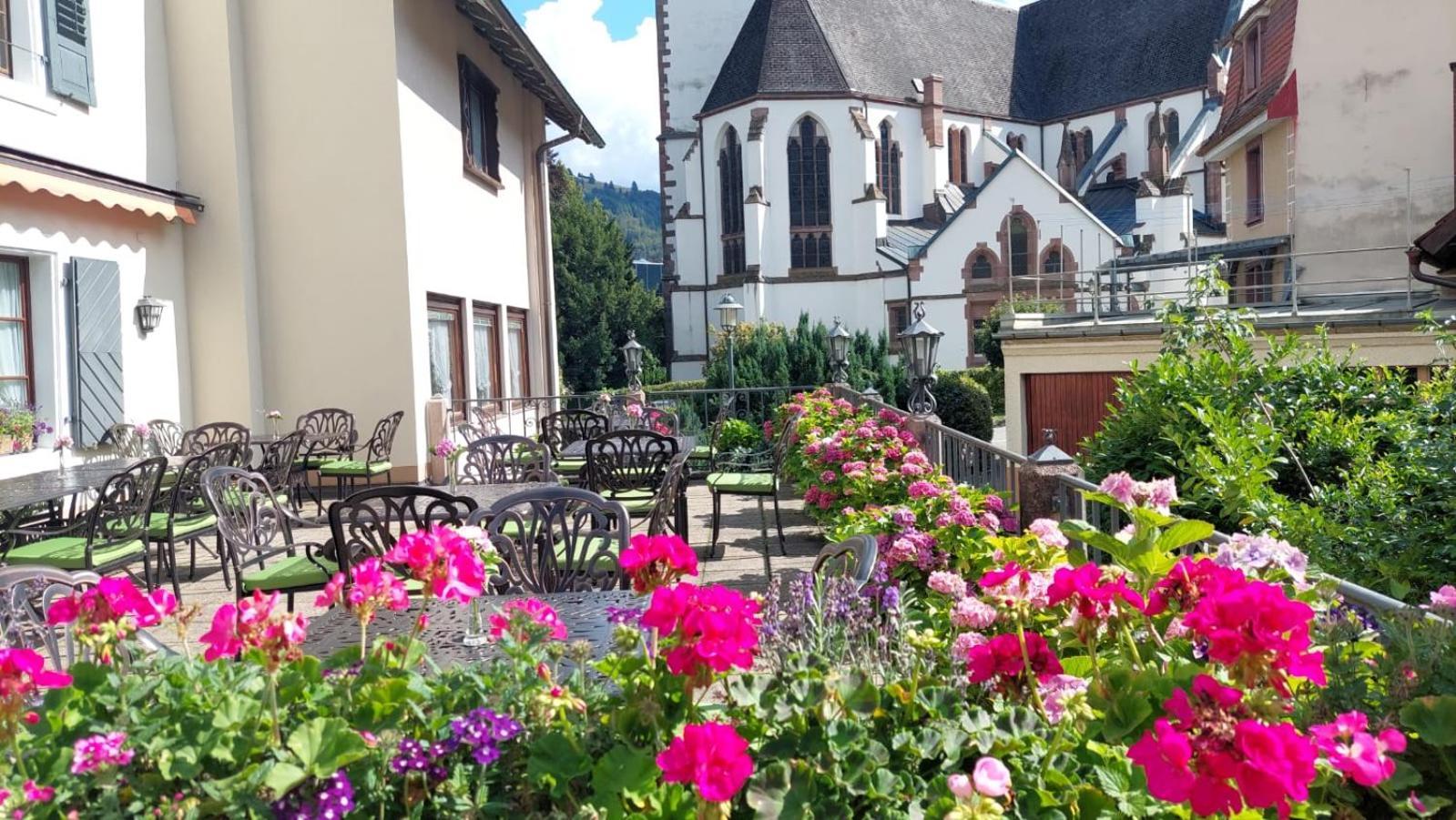 Hotel Kirchbuehl Im Schwarzwald Hotel Schonau im Schwarzwald Luaran gambar